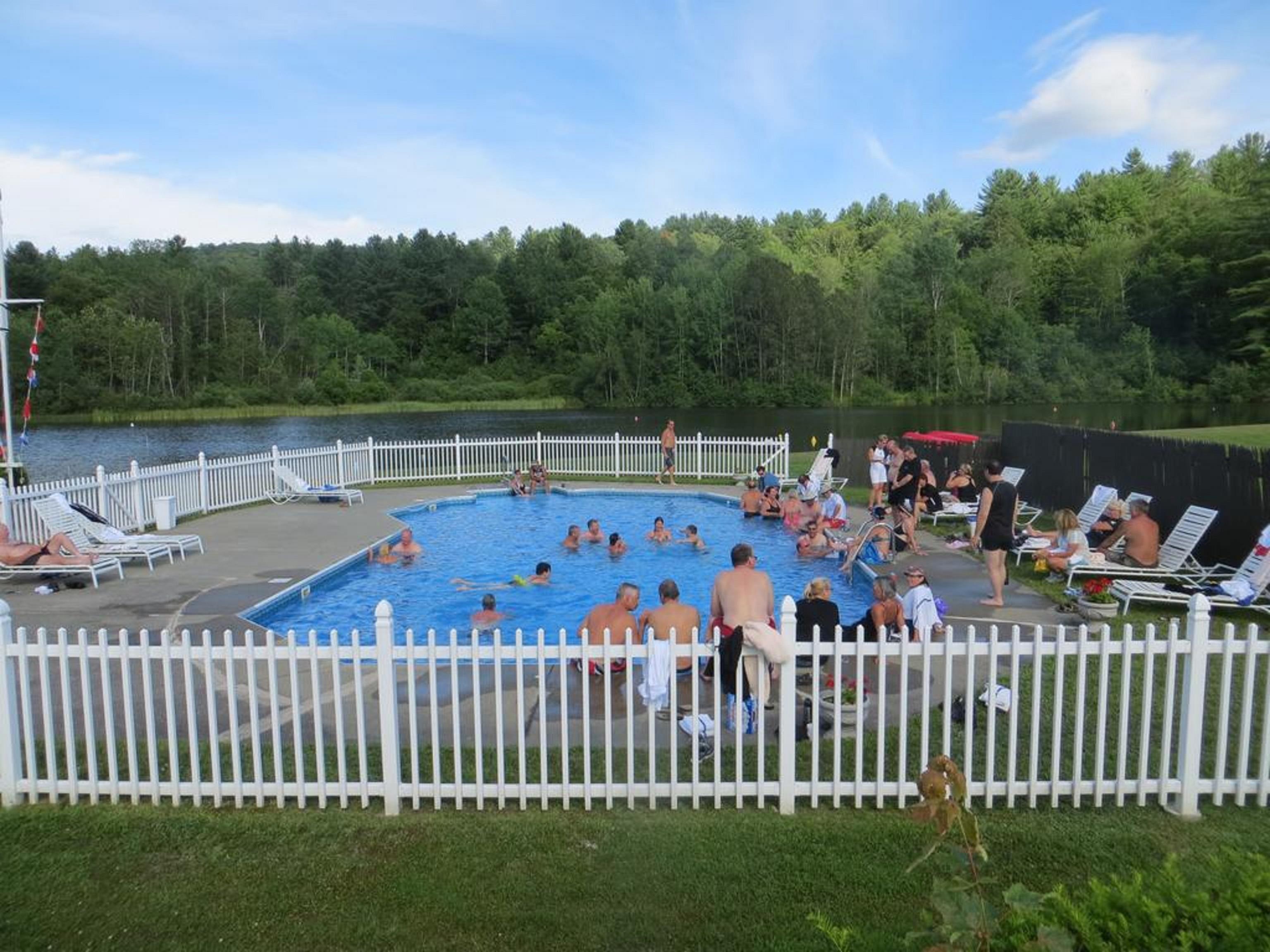 Commodores Inn Stowe Ngoại thất bức ảnh